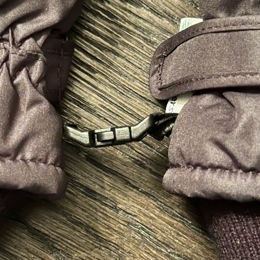 3M Thinsulate Black Kids Mittens